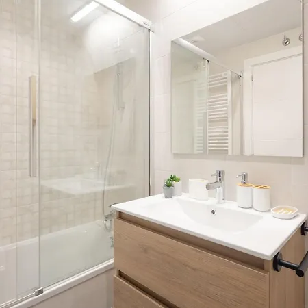 Santa Ana Junto A La Ria A Estrenar Garaje Y Wifi Incluidos * Bilbau